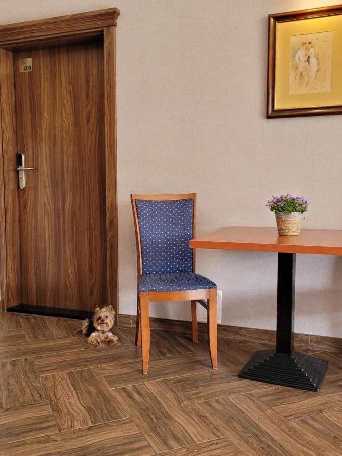 Virgo B&B Biznes Rumia Kültér fotó